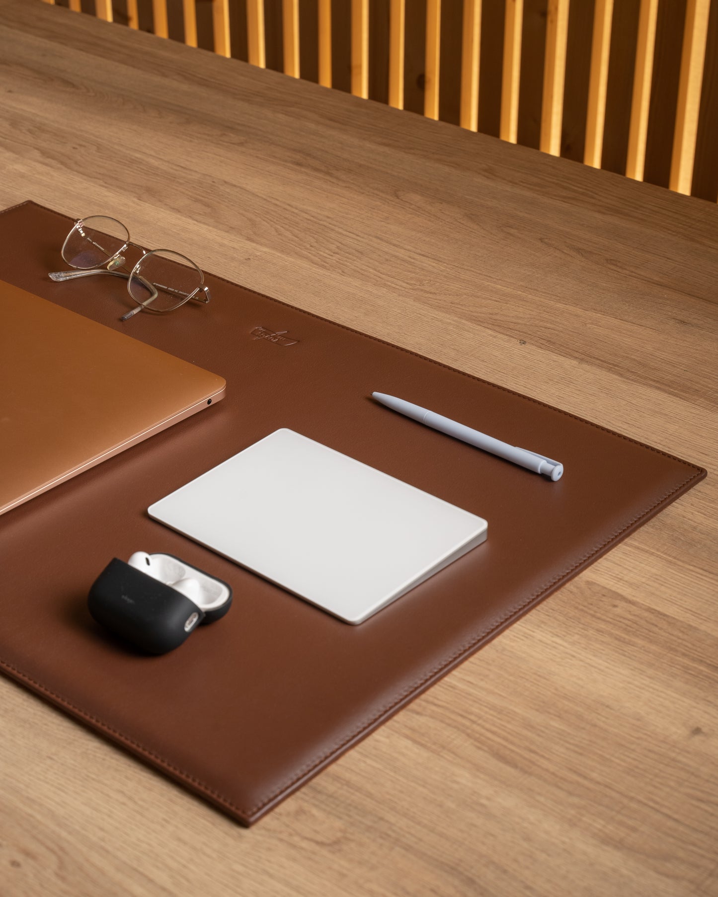 Copenhagen brown desk